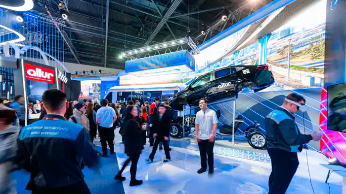 Фестиваль 'Город рабочих профессий' открылся в Астане