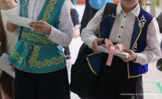 Национальная одежда в школах Казахстана: мнение министра