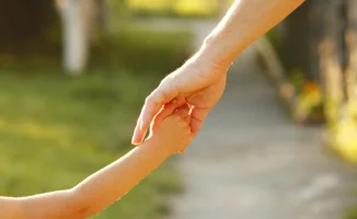 В Атырау родители требуют помощи для детей с особыми образовательными потребностями