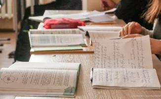 Казахстанские школьники под прицелом: результаты проверки знаний определят будущее образования в стране