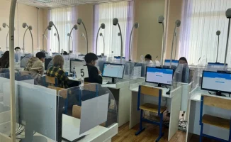 Абитуриенты Казахстана получат свободу выбора: традиционный ЕНТ или новый формат тестирования