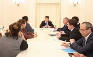 Аким Мангистау провёл приём граждан и встречу в Актау