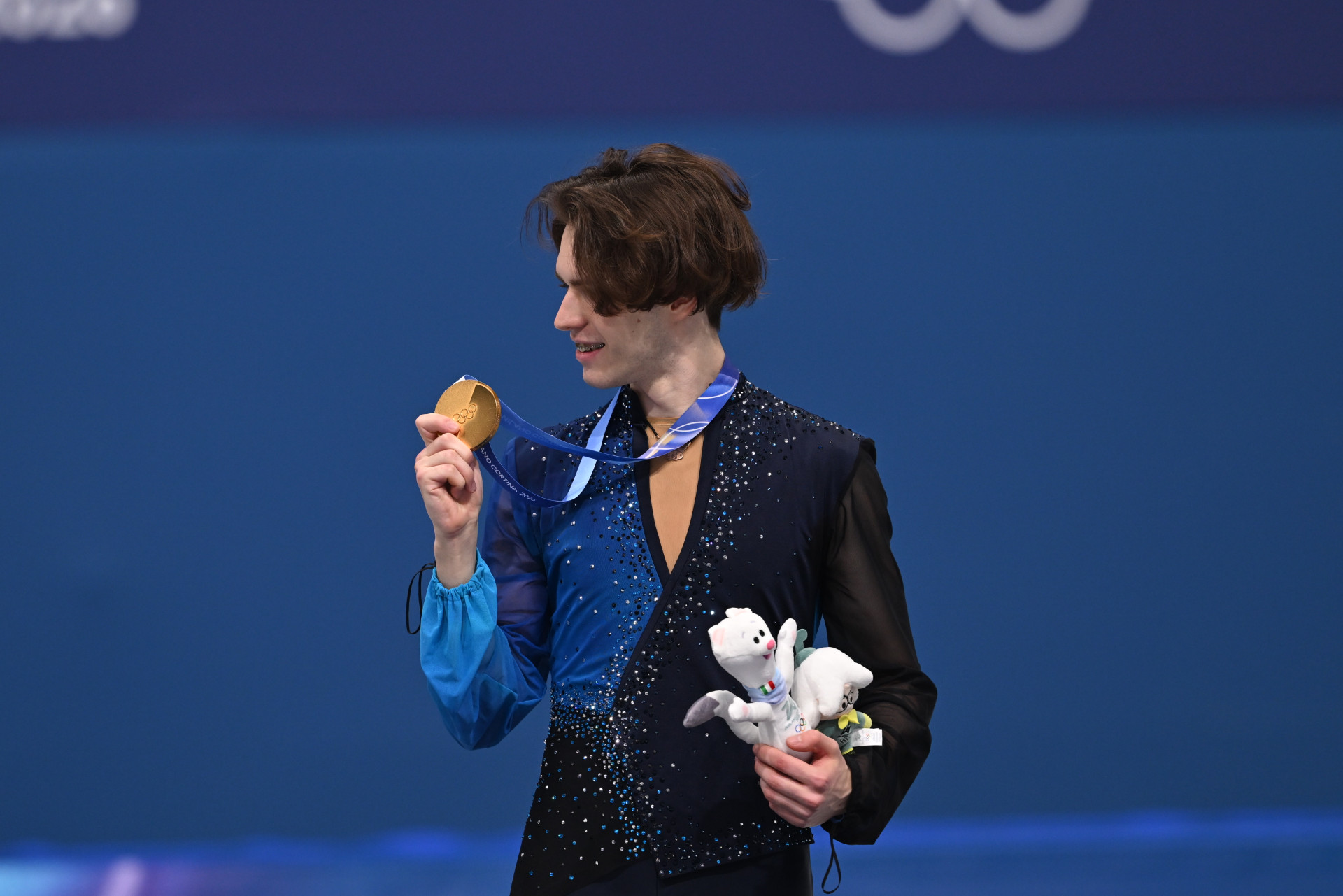 Михаил Шайдоров с олимпийской медалью. Фото НОК Казахстана