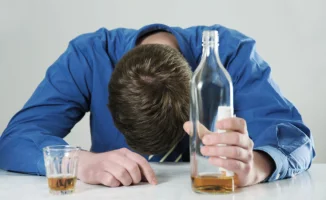 Тренер сборной Финляндии по прыжкам с трамплина Игорь Медвед отстранён от Олимпиады из-за алкоголя