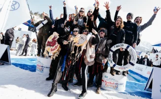 Семейный обряд покоряет Red Bull Jump & Freeze